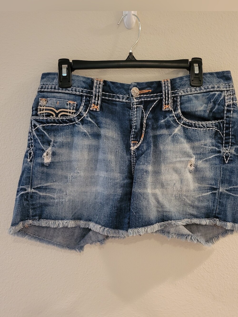 Rock Revival Allegra Embroidered Blue Denim Short W Contrast Stitching Ladies 28